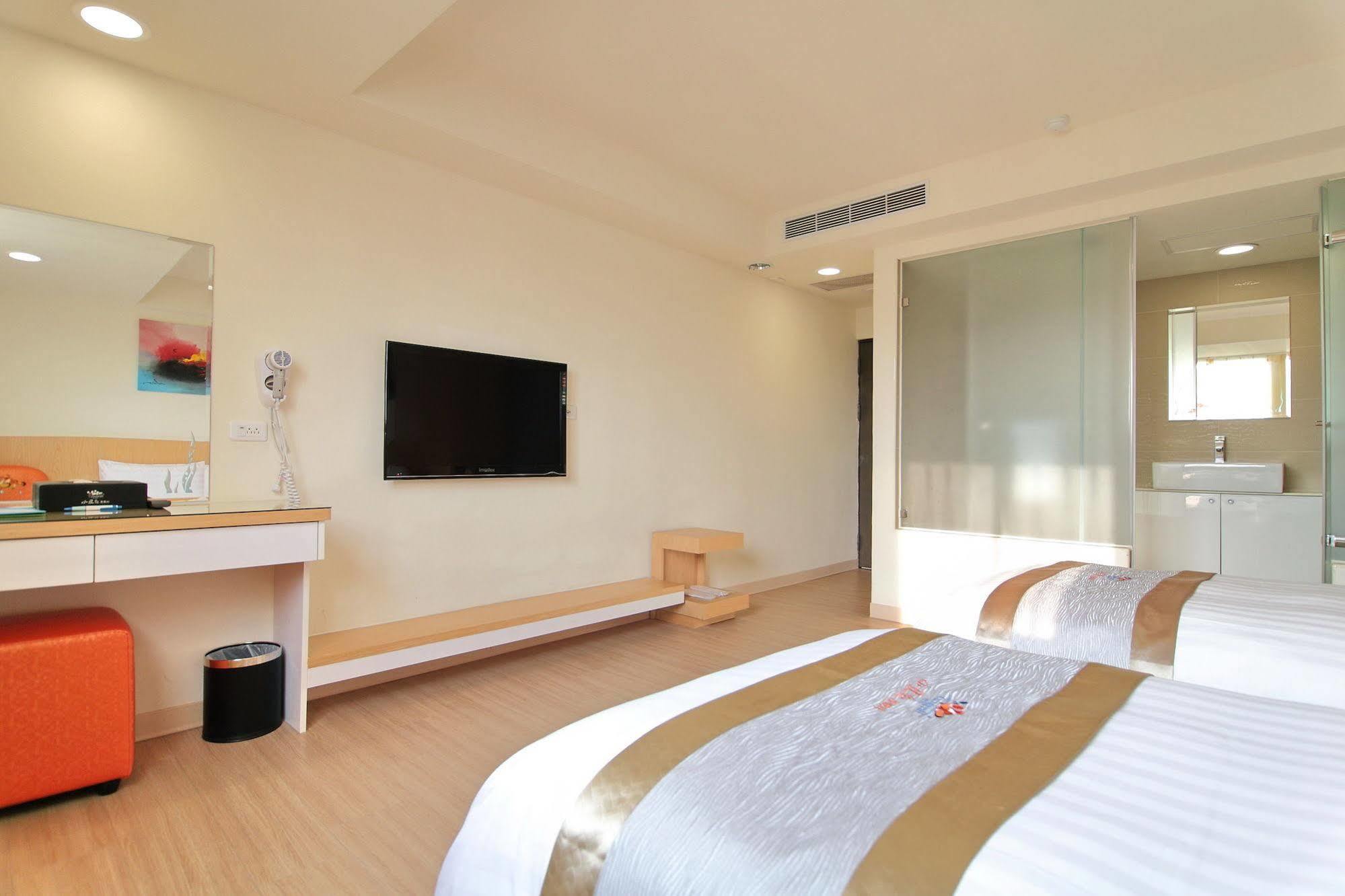 Clownfish Resort Hengchun Old Town Exterior foto