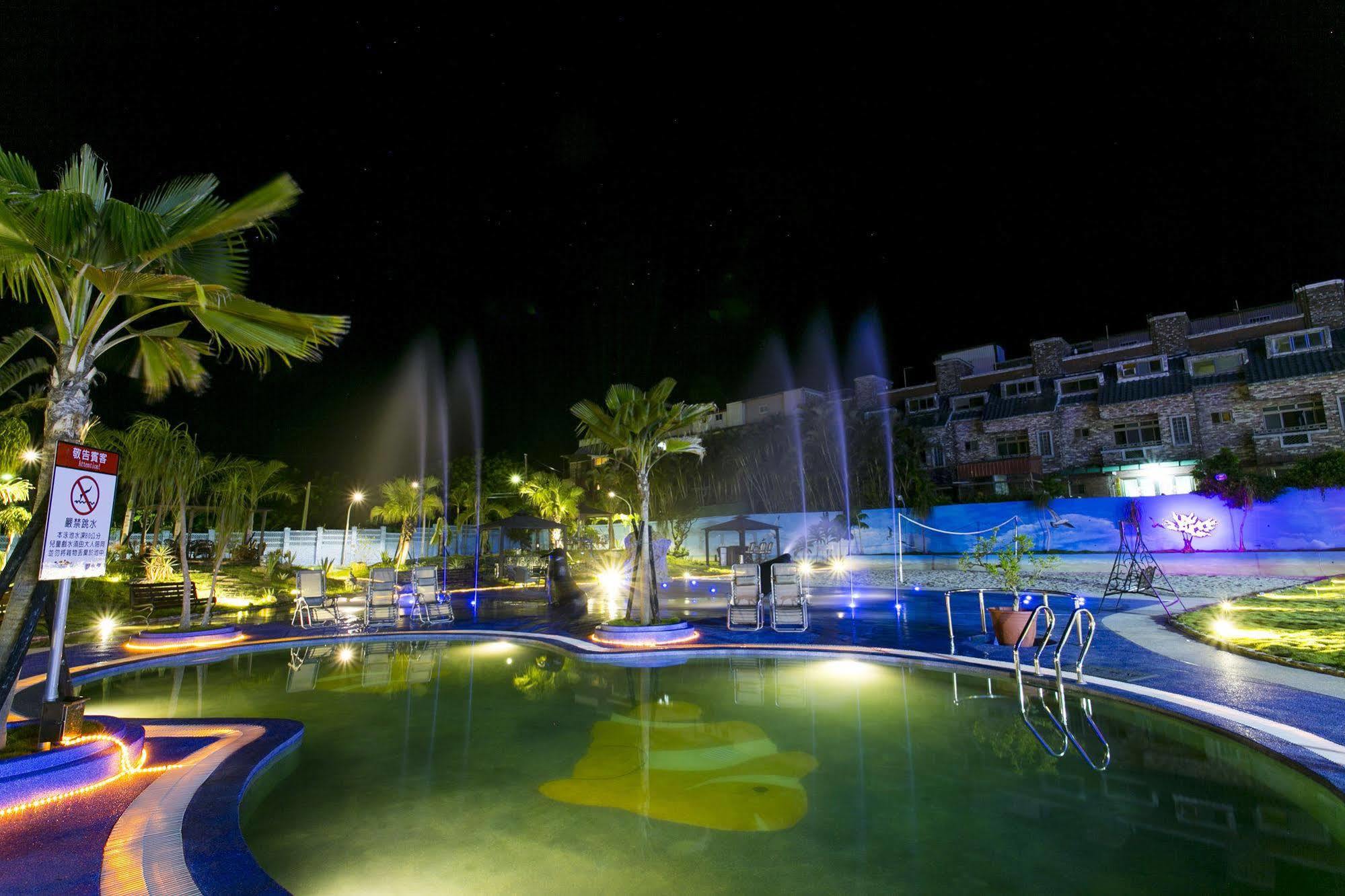Clownfish Resort Hengchun Old Town Exterior foto
